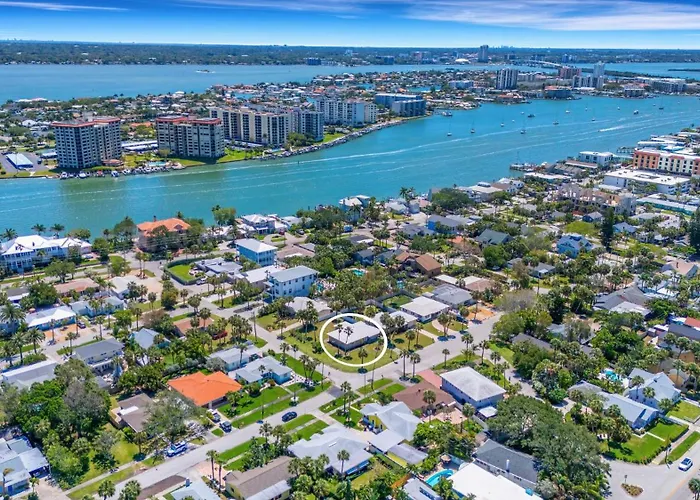 Paradise Corner - Monthly Vacation Rental! * Clearwater Beach