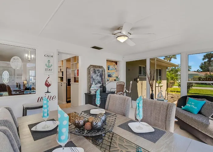 Paradise Corner - Monthly Vacation Rental! *