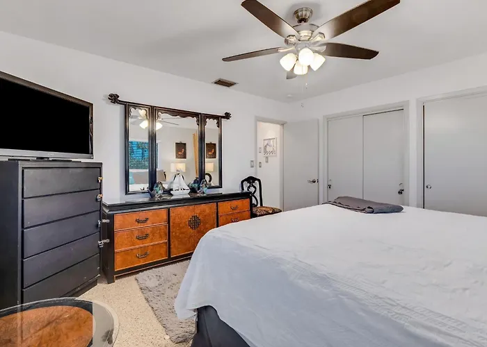 Paradise Corner - Monthly Vacation Rental! * Clearwater Beach
