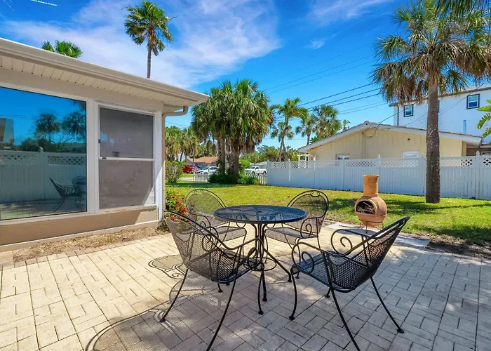Paradise Corner - Monthly Vacation Rental!