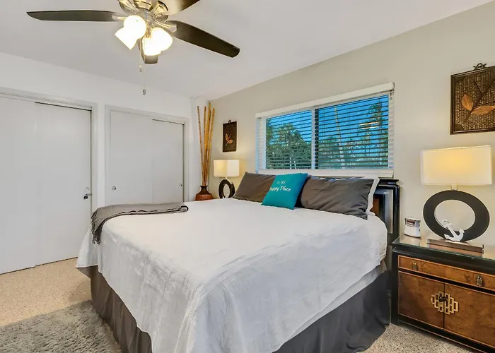 Paradise Corner - Monthly Vacation Rental! * Clearwater Beach
