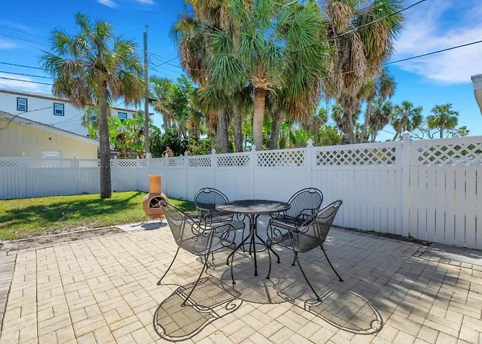 Paradise Corner - Monthly Vacation Rental!