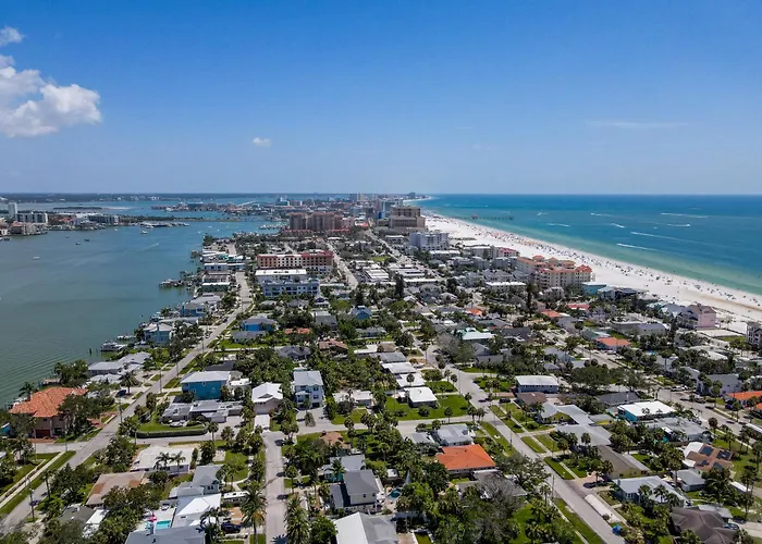 Paradise Corner - Monthly Vacation Rental! * Clearwater Beach